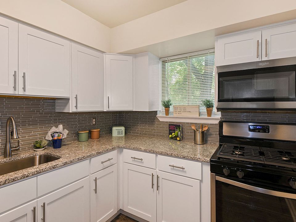1st image of 469 Glen Mar Rd #452-C4