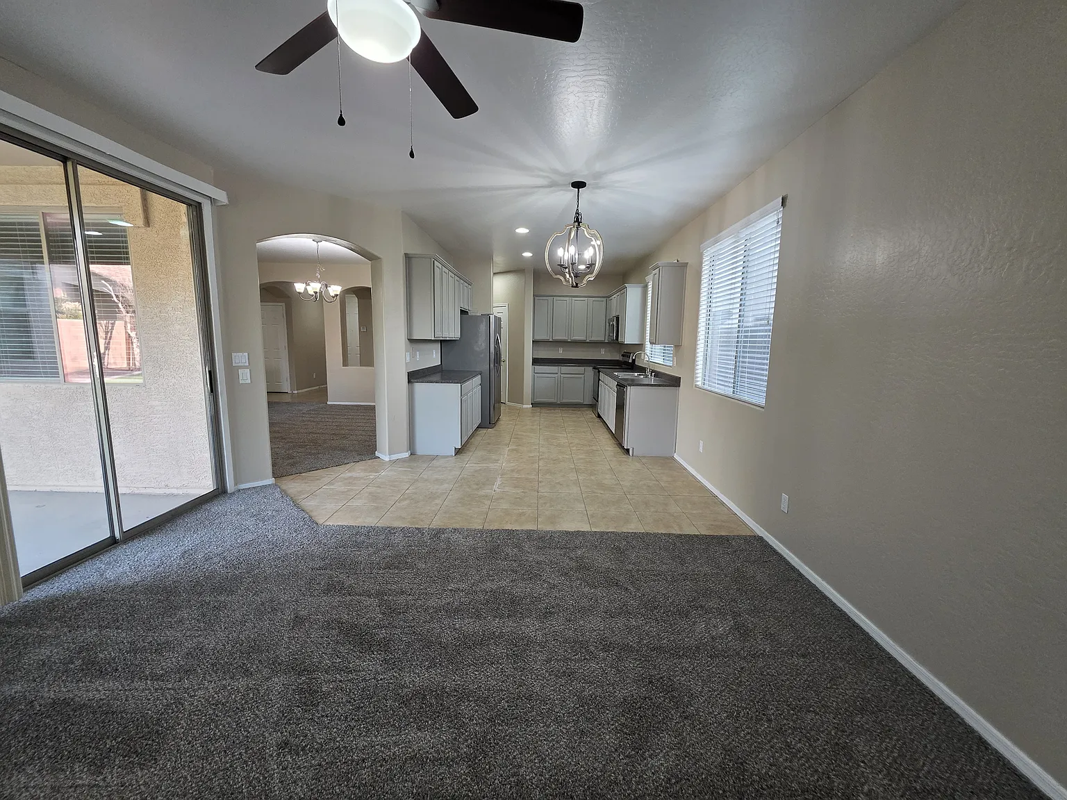 4 bed, 2047 sqft, $2,295 — Photo 3