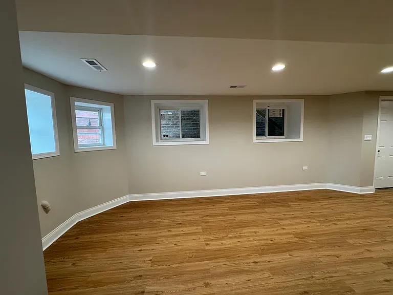 6348 S Langley Ave #1 — Photo 12