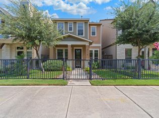 215 E Courtland Pl, San Antonio, TX 78212