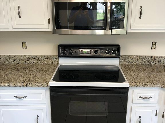 3rd image of 2136 Amadeus Dr