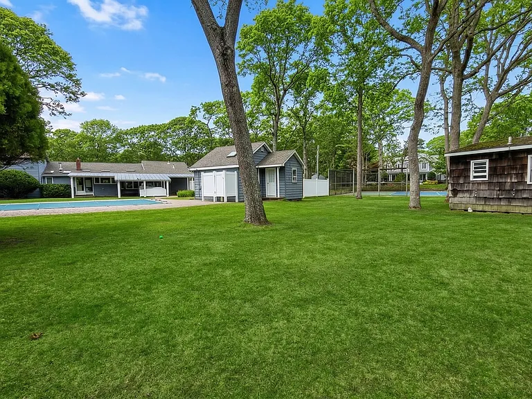 13 Beachland Ave — Photo 8