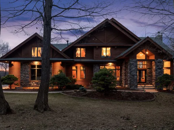 8648 W 154th St, Savage, MN 55378