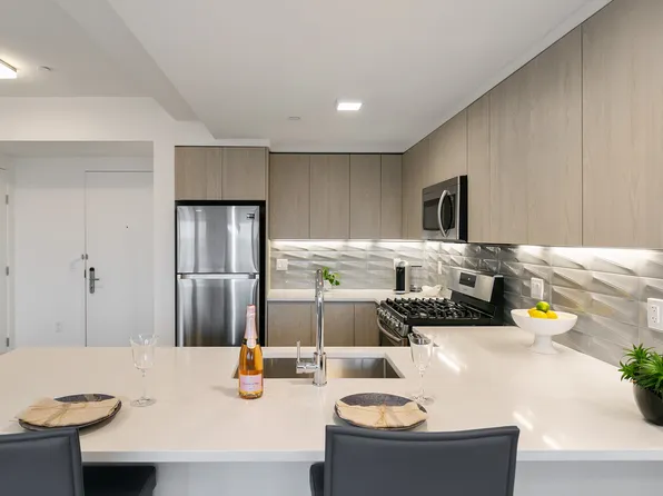 477 Broadway image 39 of 74