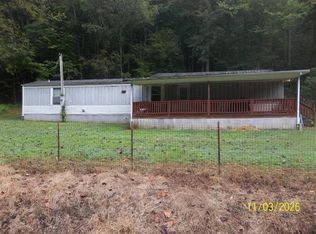 501 Left Fork Moores Creek Rd, Fourmile, KY 40939