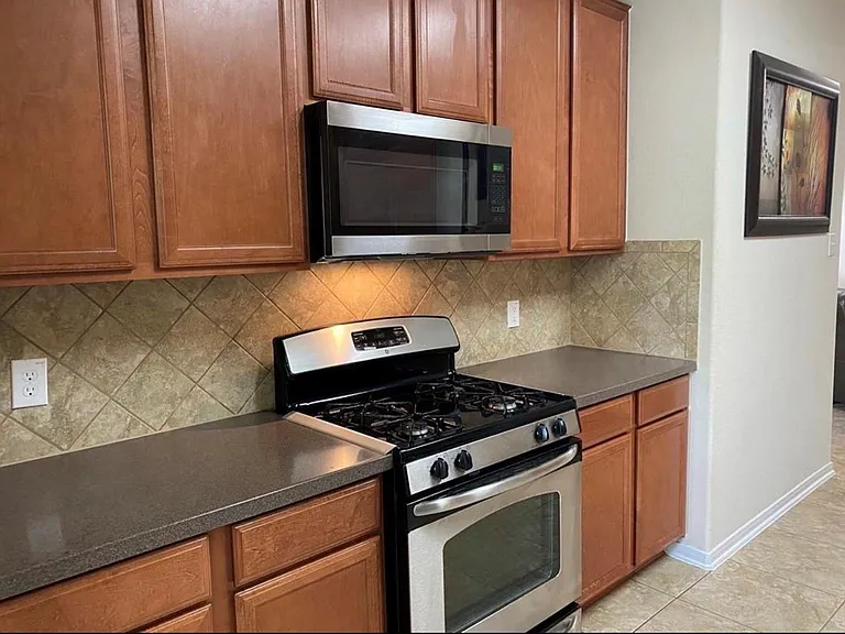 19130 Clevera Walk Ln — Photo 11