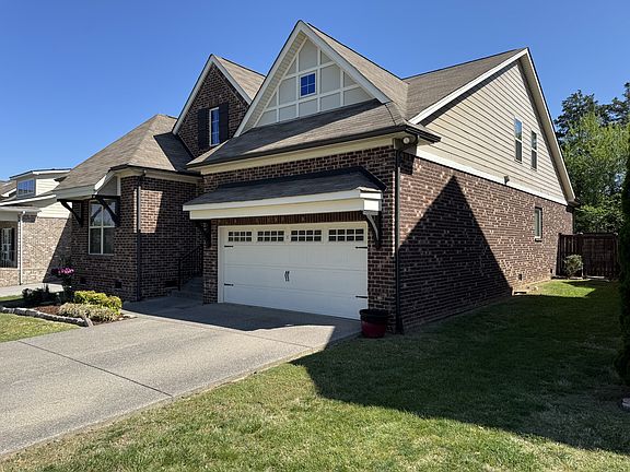 3rd image of 9069 Macauley Ln