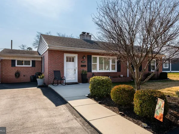 309 Rose Ln, Broomall, PA 19008