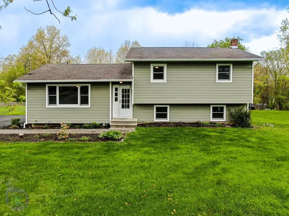 273 Long Lane, Bloomingburg, NY 12721