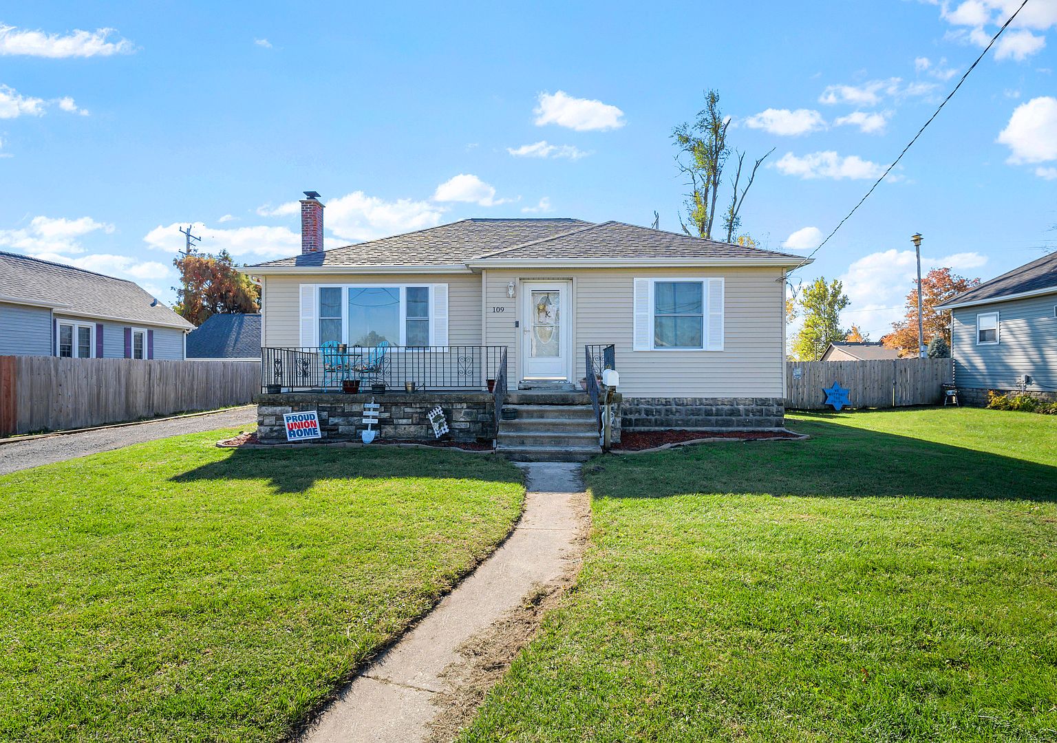 109 W Elm St, Coal City, IL 60416 Zillow