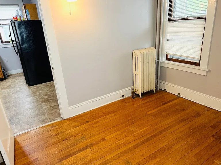569 Washington Ave — Photo 5