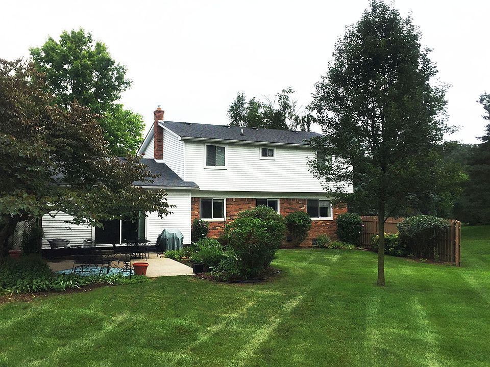 2nd image of 10814 Arbour Dr