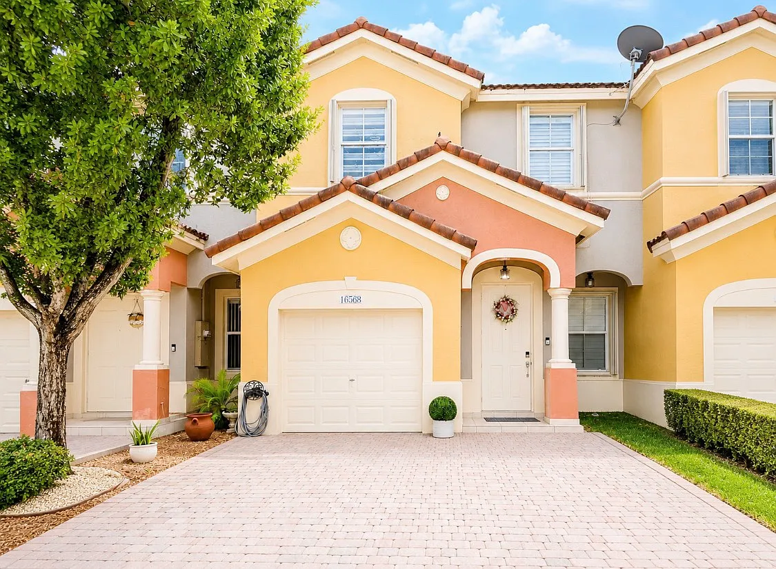 3 bed, 1770 sqft, $3,400 — Photo 1