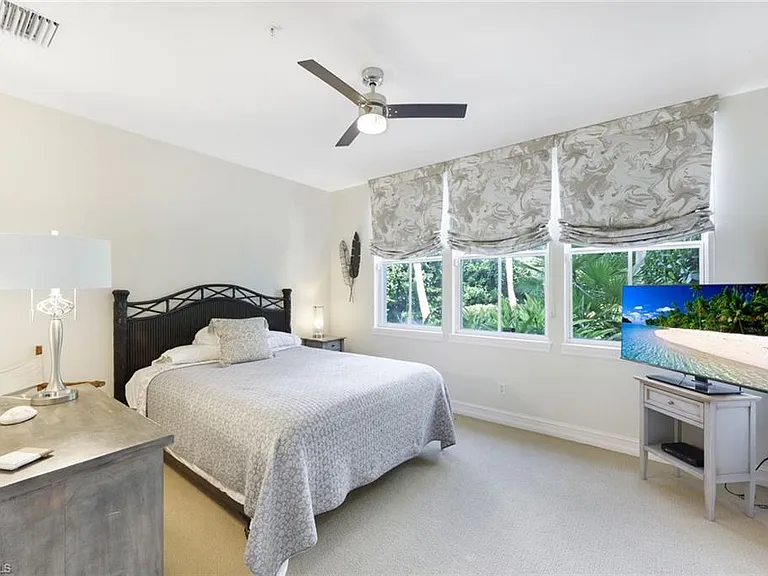 2662 Bolero Dr #10 — Photo 12