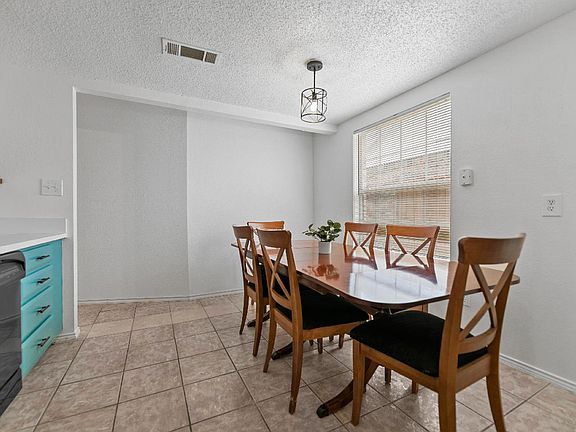 2nd image of 1001 Flower Dr #18105488