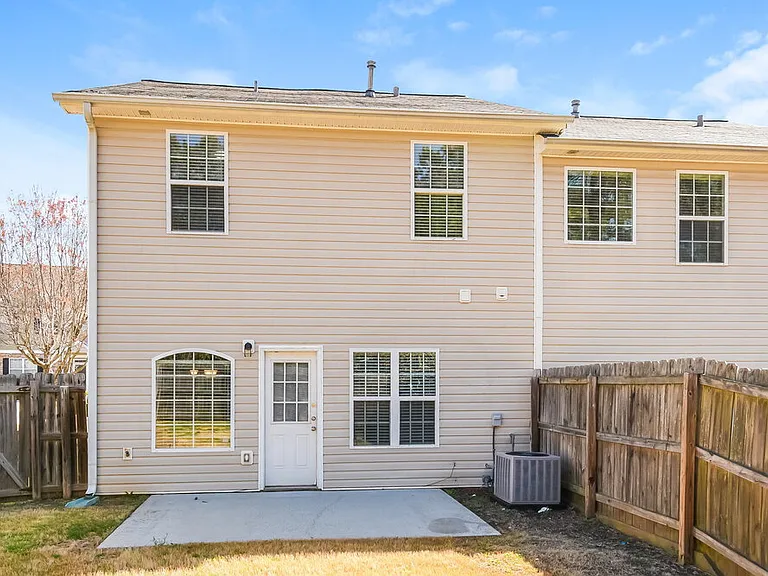 242 Derby Ct — Photo 20