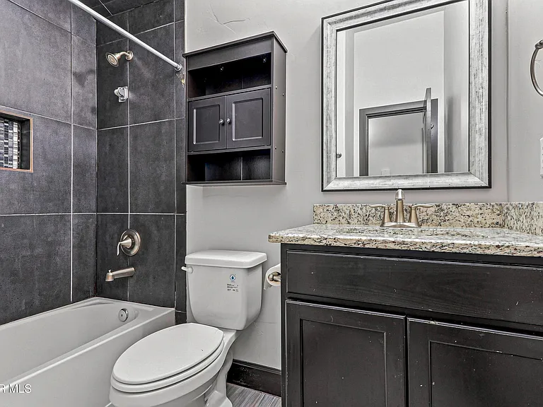 12744 Midland Ct — Photo 17