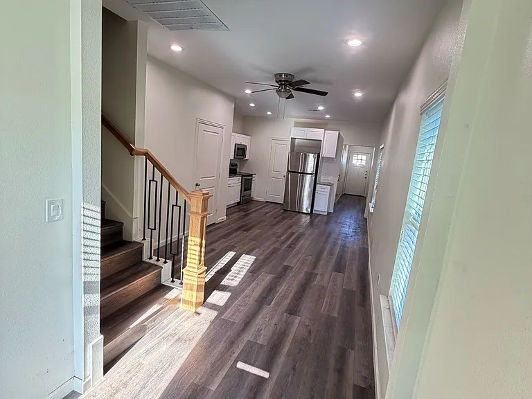 3445 Frazier Ave — Photo 8