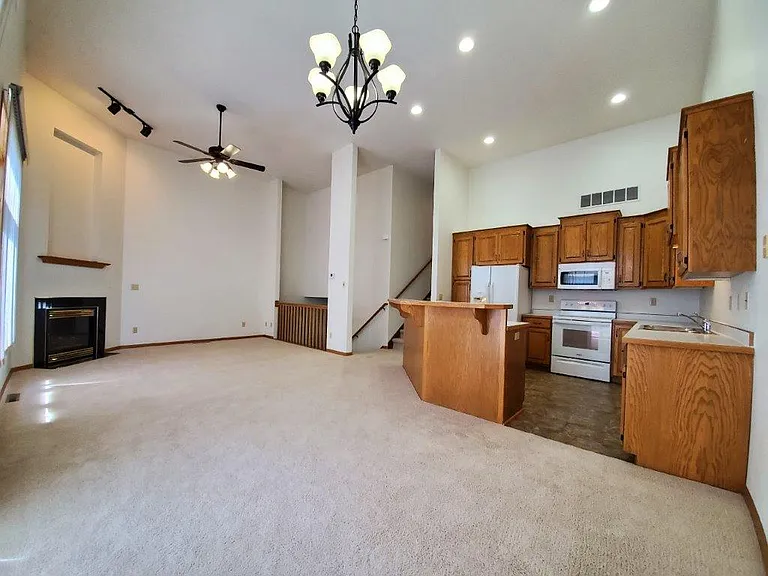 Mistwood Townhomes — Photo 42