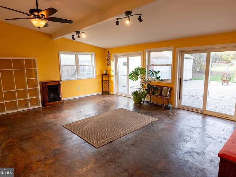 2597 Carrell Ln — Photo 24