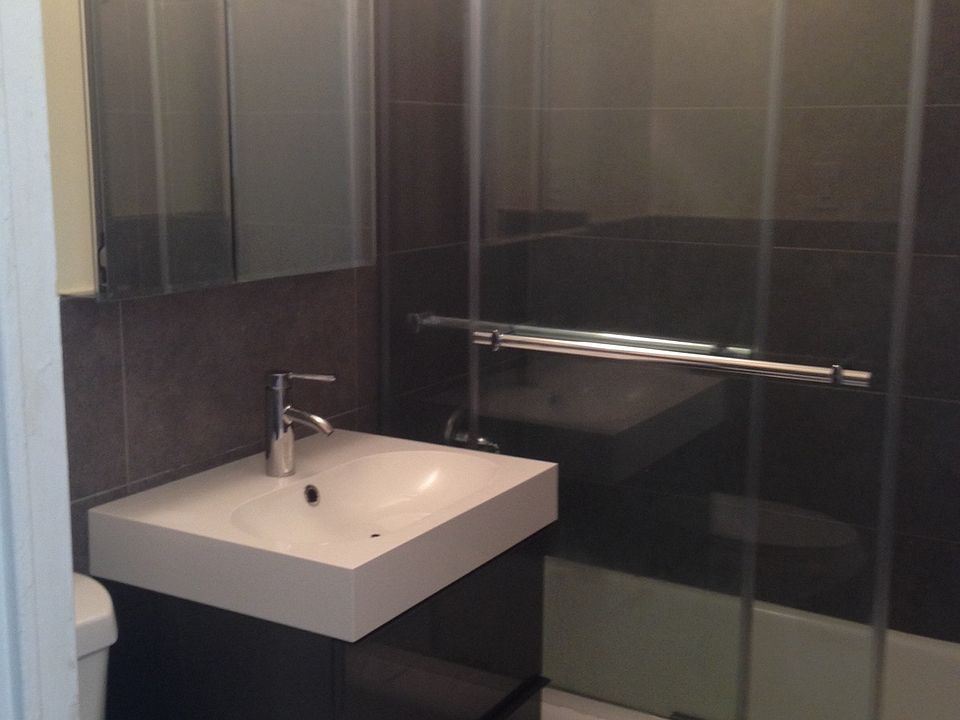 1st image of 10420 Queens Blvd APT 4D