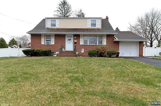 1st image of 81 Orchard Ave