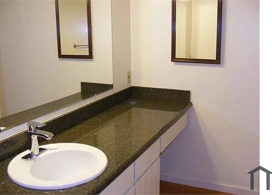 185 Union Ave — Photo 11