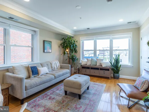 5511 Colorado Ave NW Unit 402, Washington, DC 20011