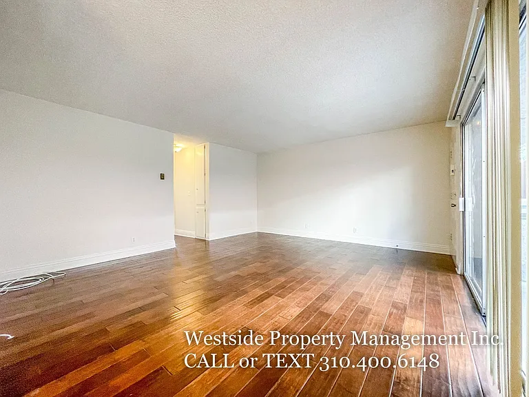 2331 20th St #3 — Photo 8