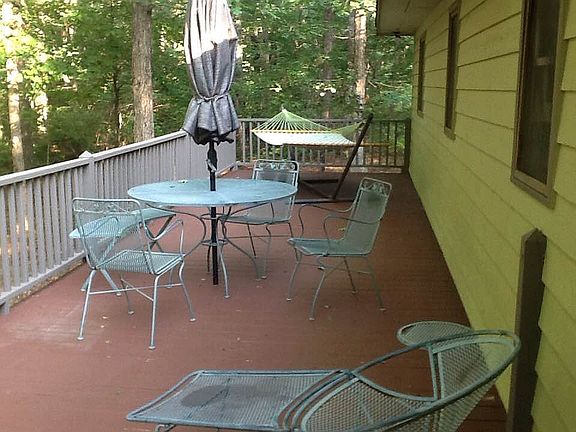 3rd image of 966 Laurel Lake Dr