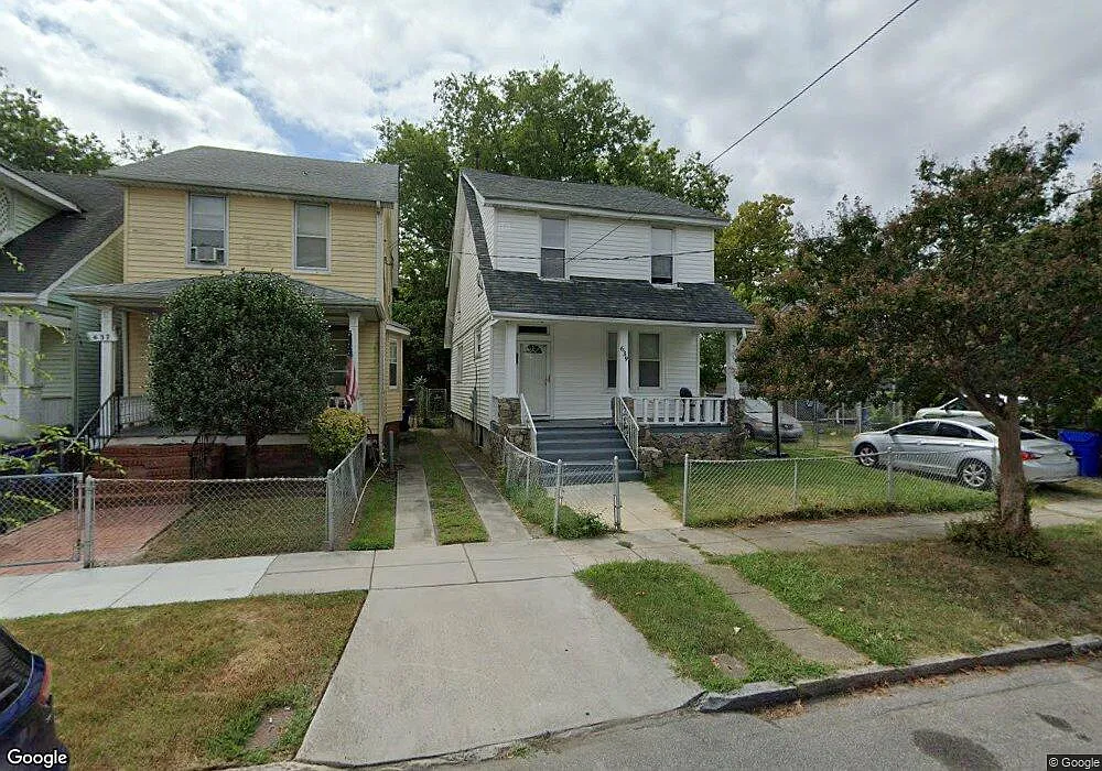 639 W. 36th Street — Photo 1