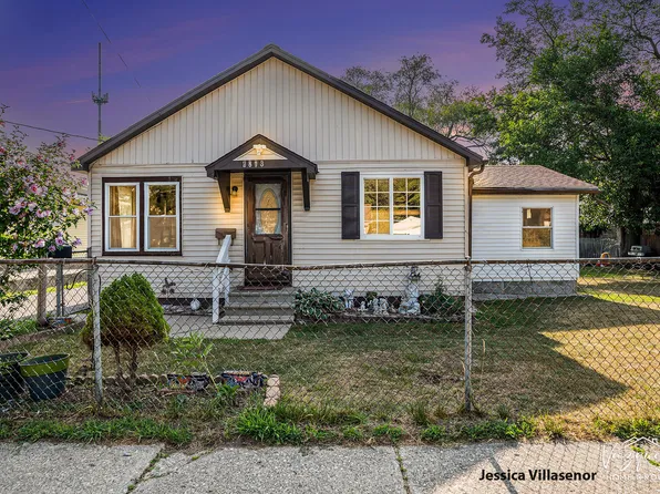 2813 Longstreet Ave SW, Wyoming, MI 49509