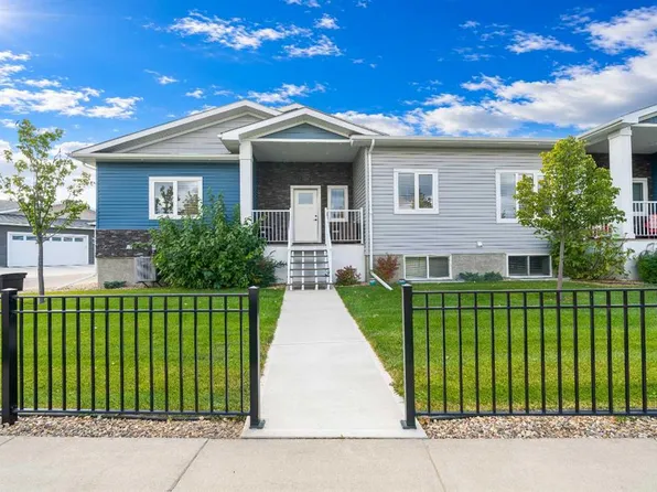 401 S Southlands Blvd SE #1303, Medicine Hat, AB T1B 0T1