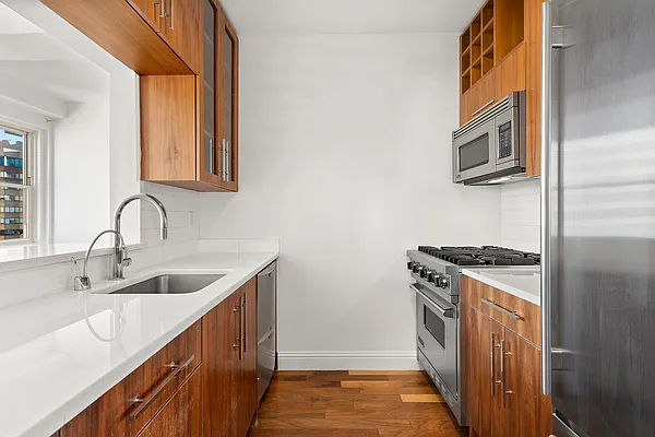 Sold by Compass | media 23