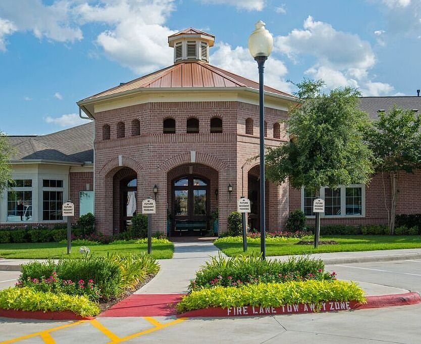 Leasing Center