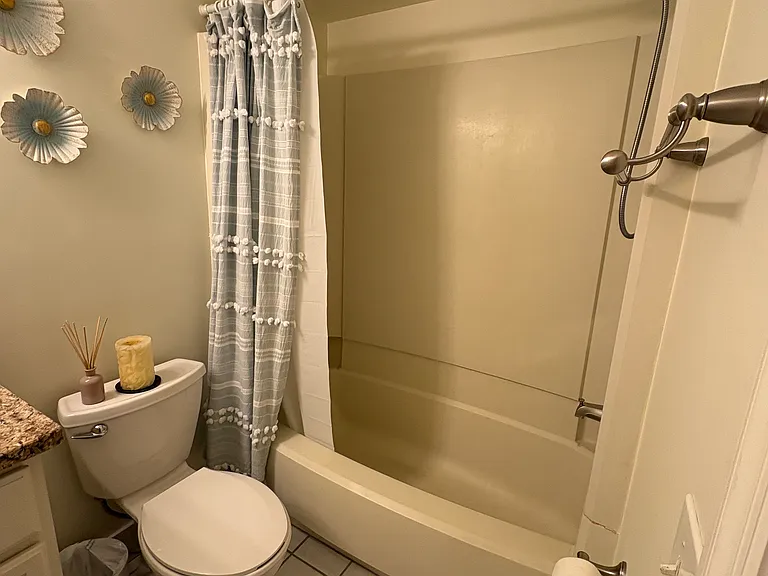 180 Lake Point Ln #180 — Photo 18