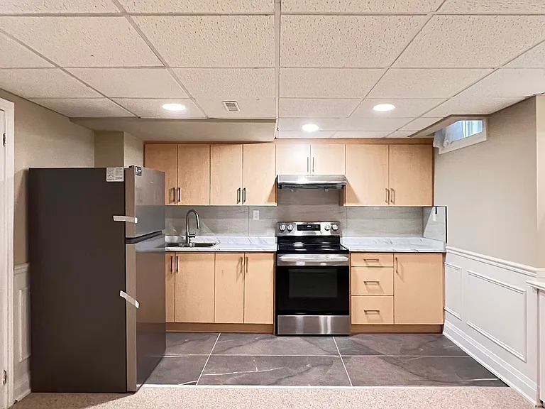 1534 Hollywell Ave — Photo 3