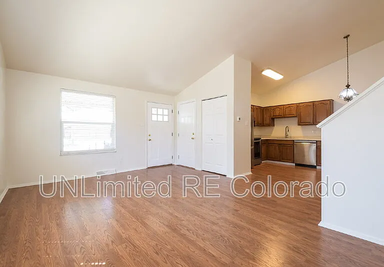 9130 Osceola St — Photo 2