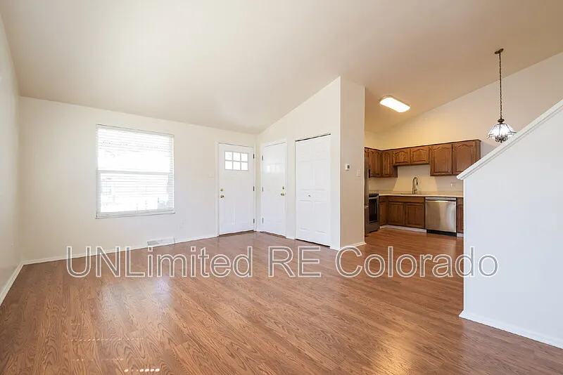 Building Photo - 9130 Osceola St
