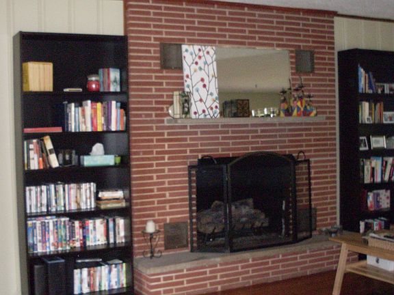 3rd image of 128 Woodlawn Cir