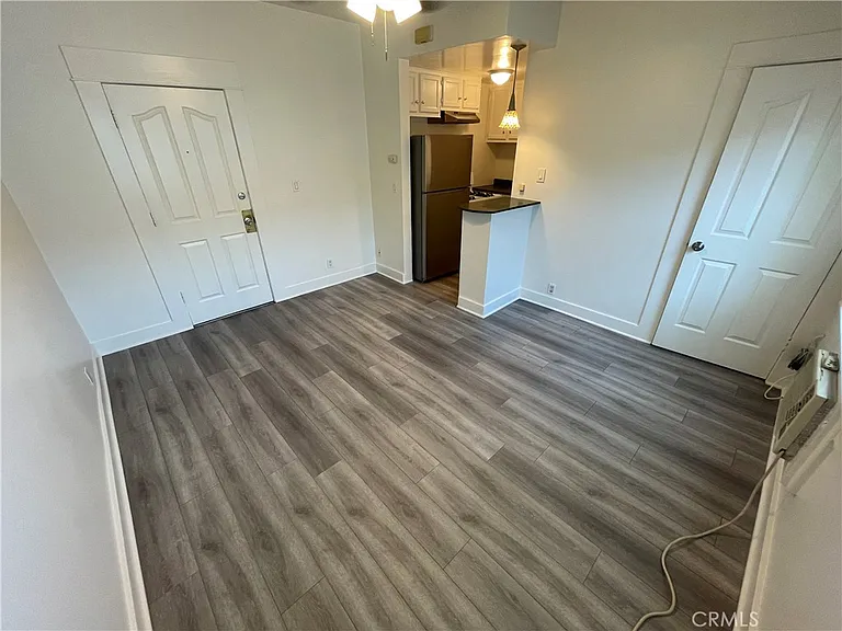 421 N Euclid Ave — Photo 8