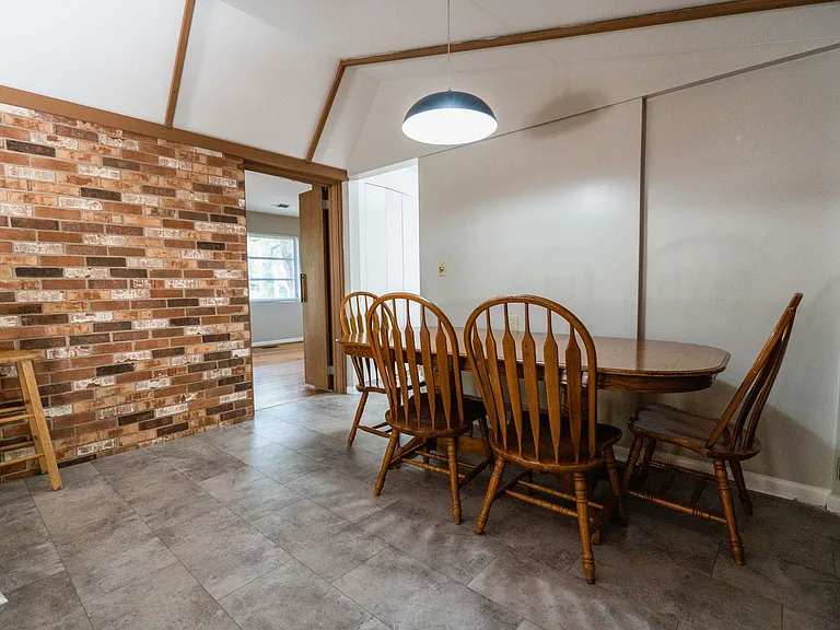 2103 Evergreen Dr — Photo 11
