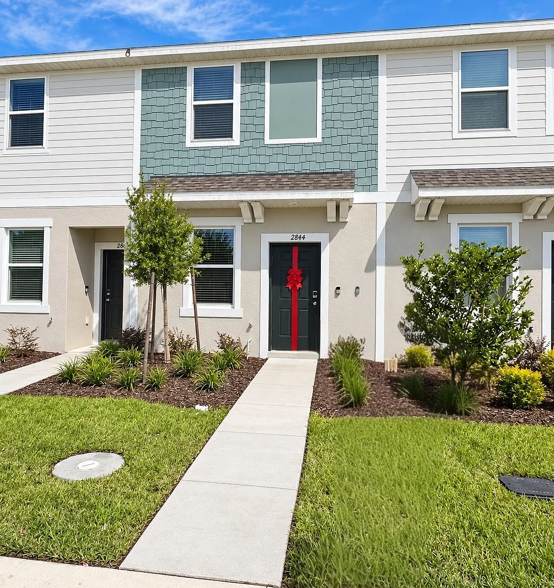 2 bed, 2.5 bath, 1393 sqft, $1,799 — Photo 2
