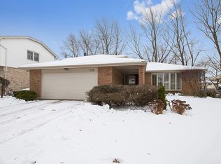 719 Academy Ave, Matteson, IL 60443