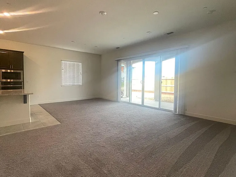 4955 Belles Ct — Photo 2