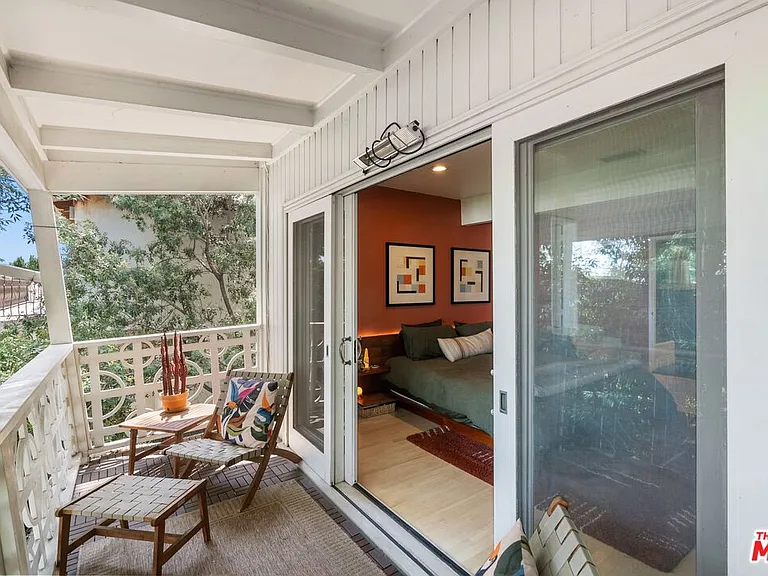 6630 Whitley Ter — Photo 13