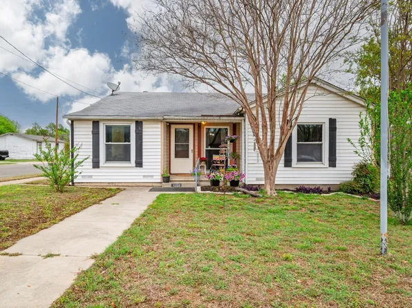 1099 N Isla St, Stephenville, TX 76401