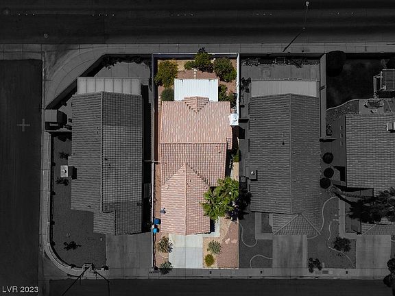 5th image of 7195 Sequoia Springs Dr
