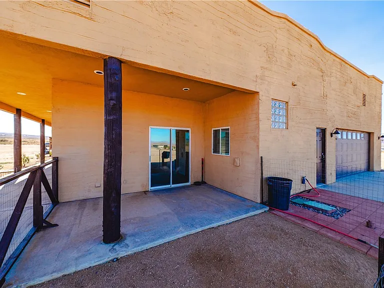 10563 N Garrett Dr — Photo 6