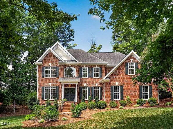 400 Flint Point Ln, Holly Springs, NC 27540